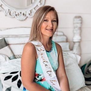 Meet your Posher, Iris